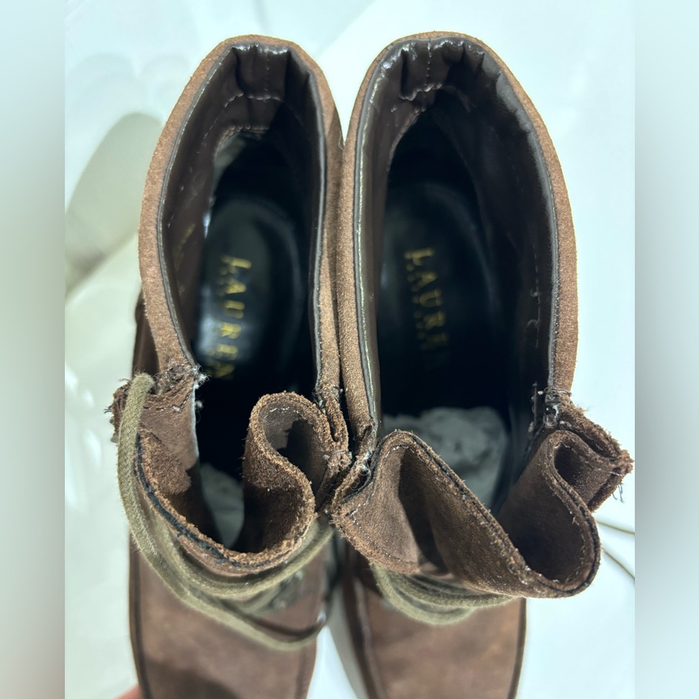 Ralph Lauren Lace up  Brown Suede Heeled Booties. size 9M - Picture 7 of 9